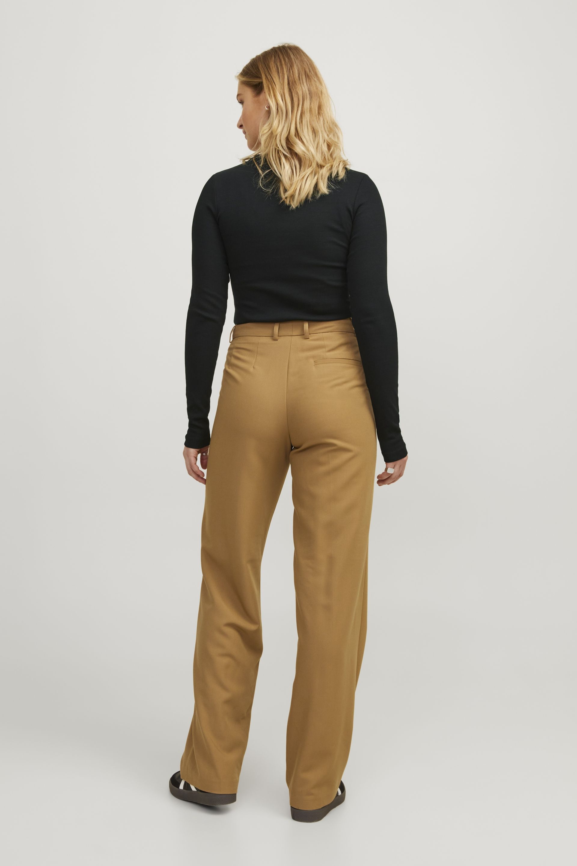 Pikkade käistega T-särgid  JJXX 12200404-Black