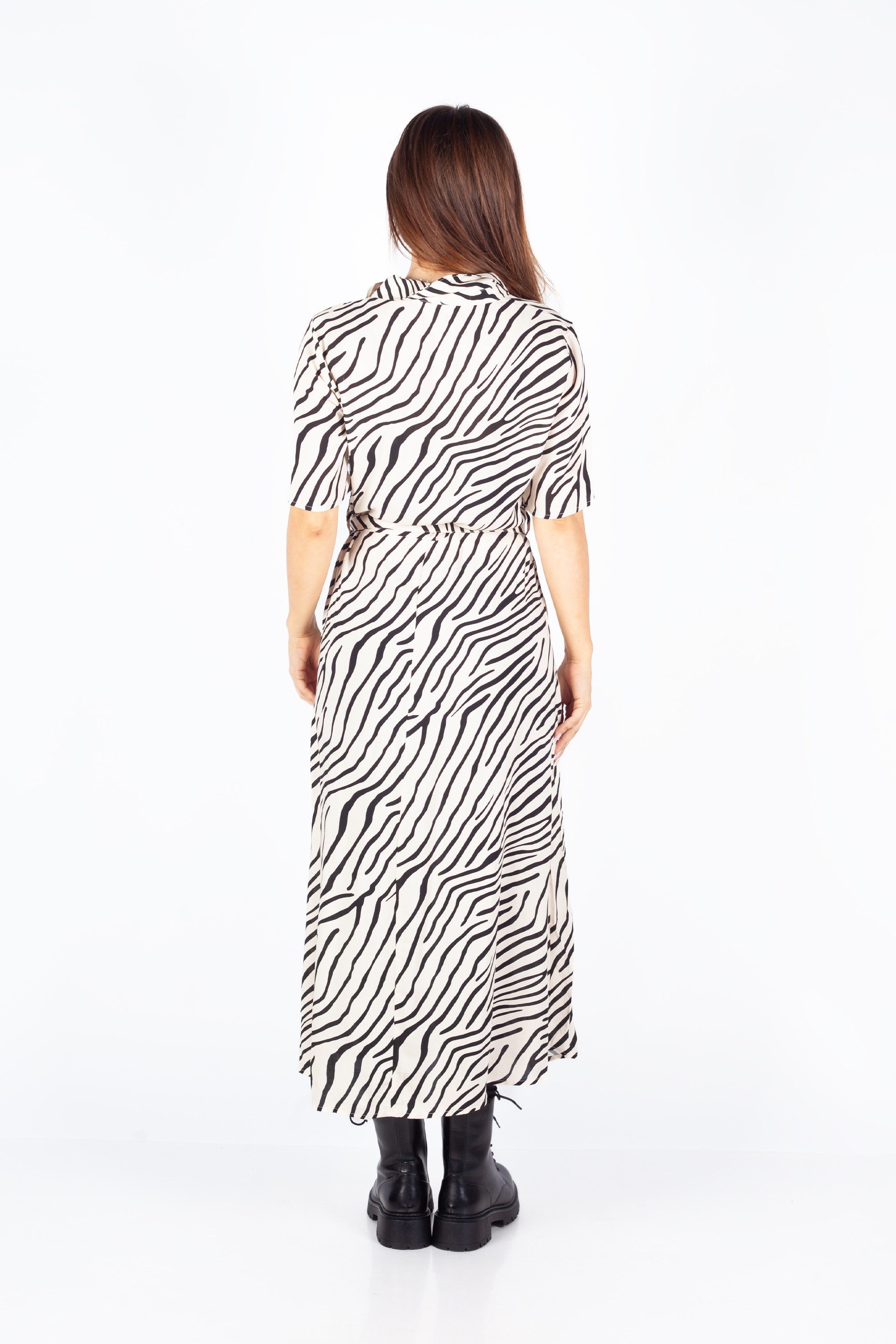 Vapaa-ajan mekko JACQUELINE DE YONG 15320702-Tapioca-BLACK