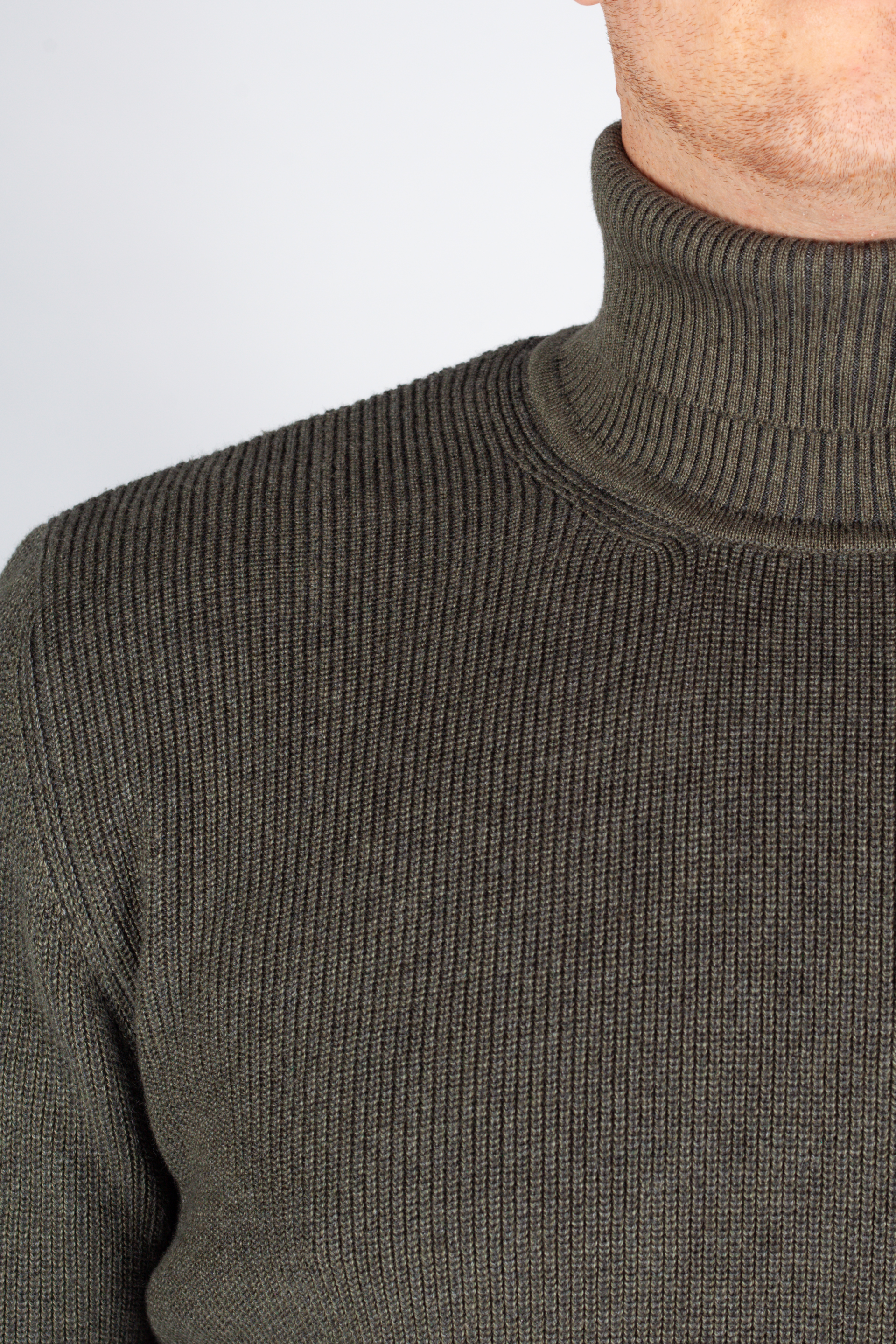 Korkea kaulus villapaita MCL 33811-HAKI-MELANJ