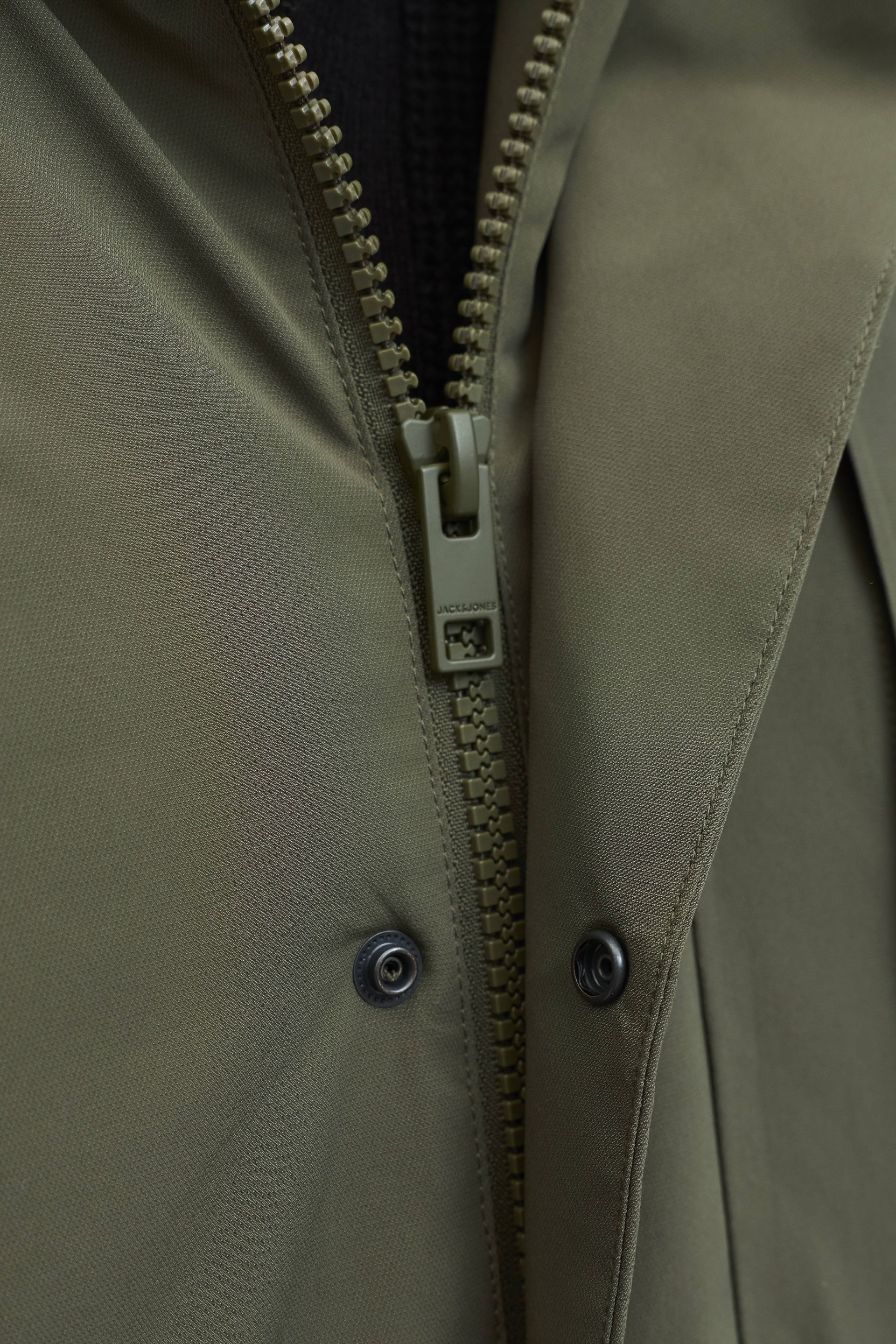 Žieminė striukė JACK & JONES 12278782-Grape-Leaf