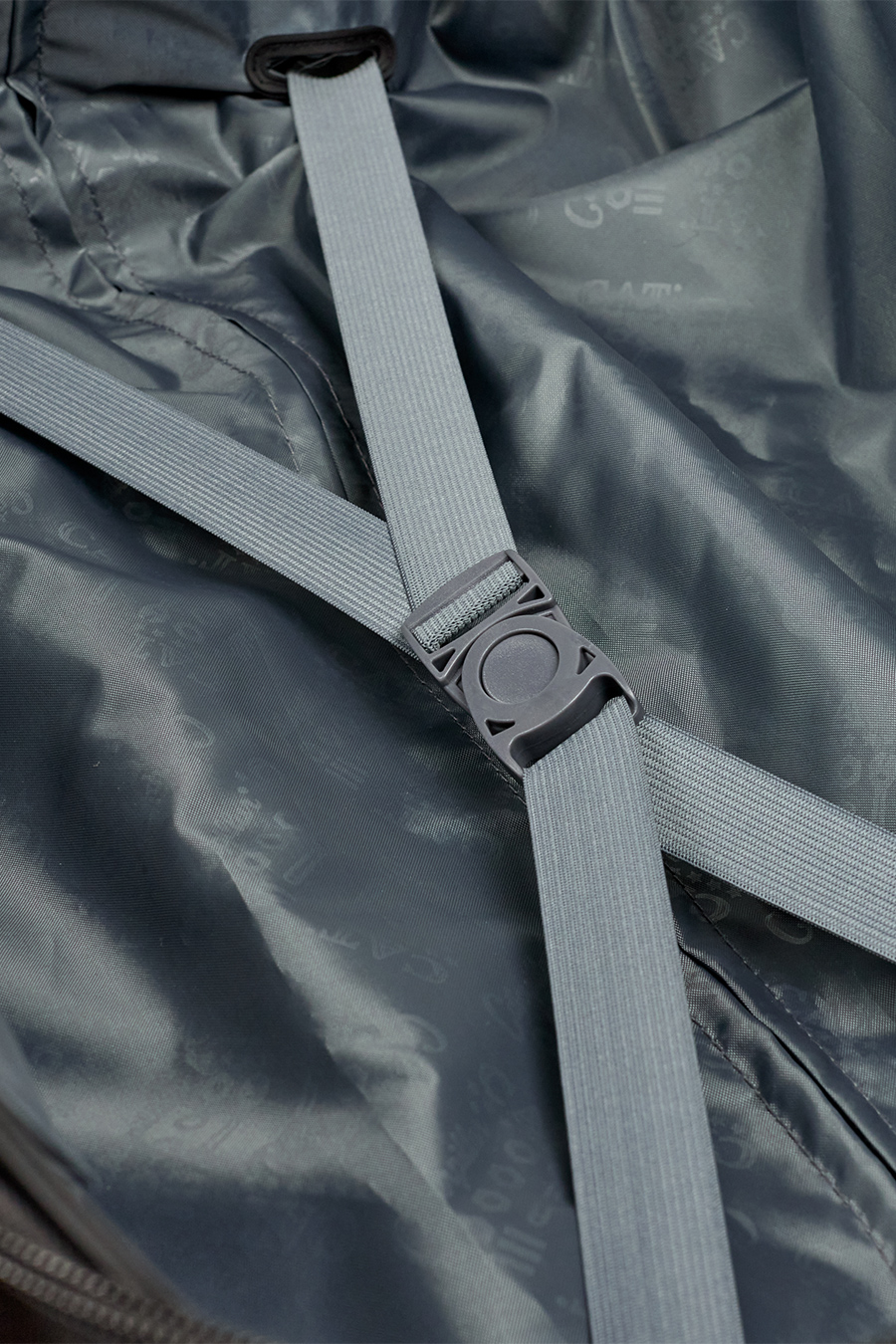 Ceļojumu koferis CAT 84850-366