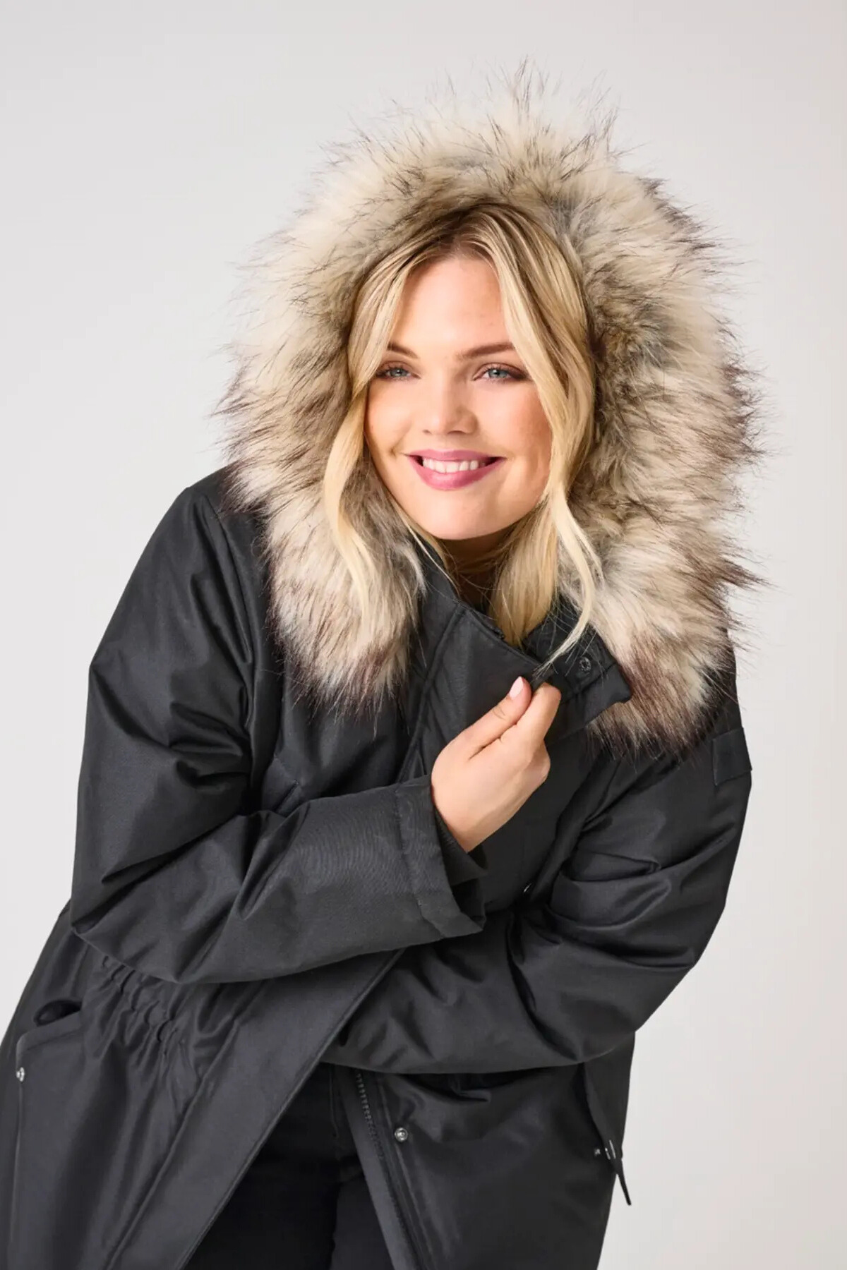 Ziemas jaka ONLY CARMAKOMA 15185999-Black-NATURE