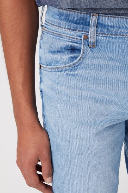 Džinsu bikses WRANGLER W15Q84Z68