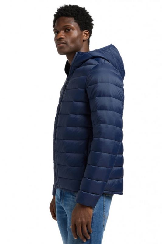 Jaka LEE 112371659