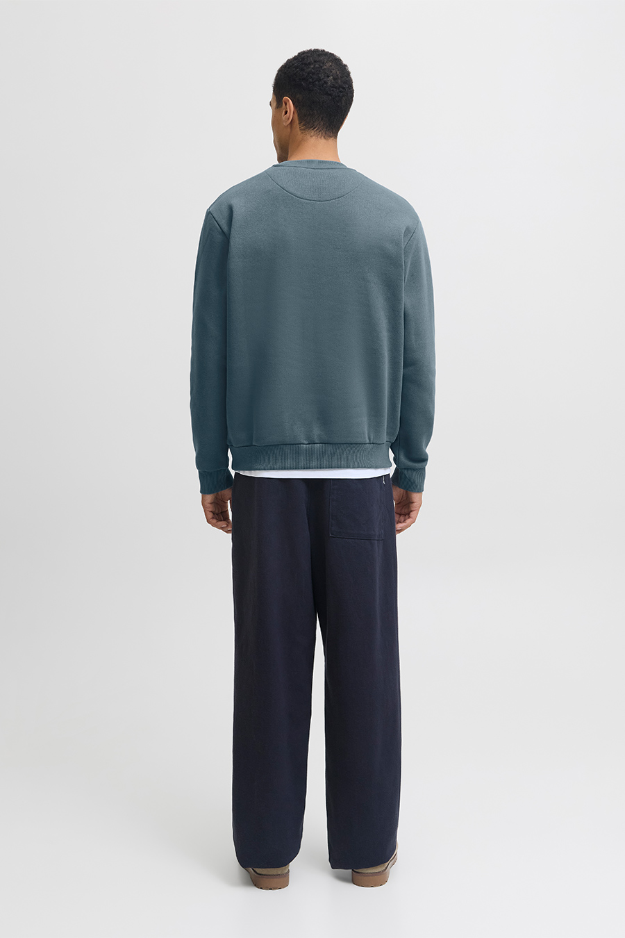 Спортивный свитер JACK & JONES 12249341-Stormy-Weathe