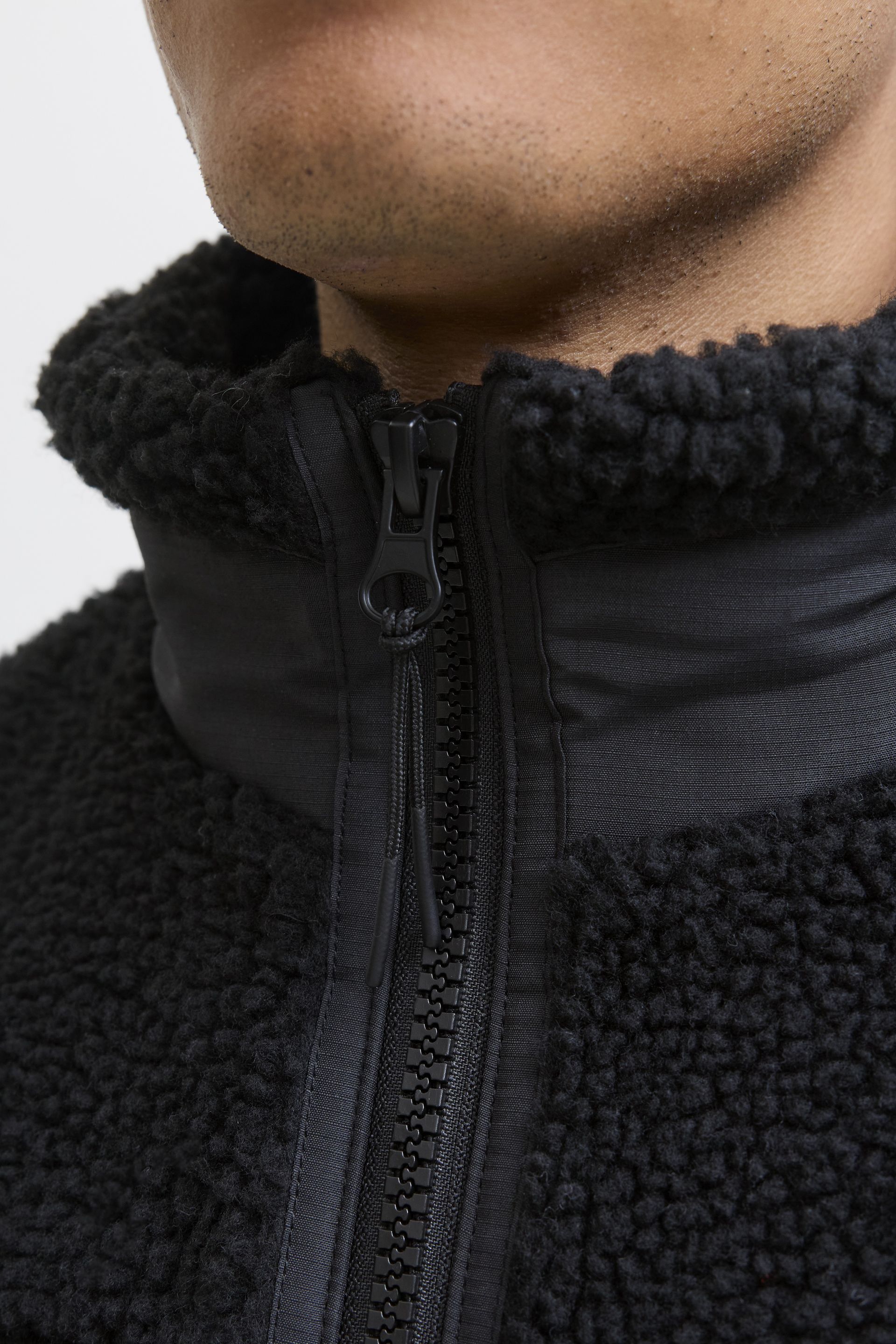 Курткa JACK & JONES 12278784-Black
