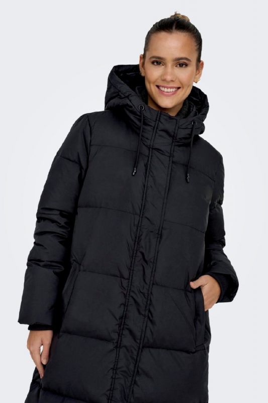 Зимняя куртка ONLY 15276961-Black